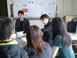 企業担当者と生活者の共創シーン