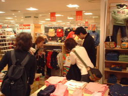 顧客ニーズを深掘りする共創マーケティングの実践風景