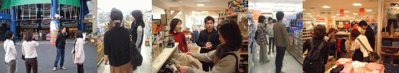 買い物同行中、棚の前で自然な対話を交わす様子